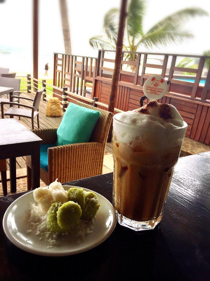 Готель Baan Chumphon Pathio Екстер'єр фото